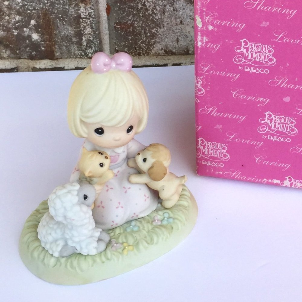 Precious Moments Precious Friends Figurine